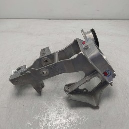 8W1723117 supporto in alluminio pedale freno Audi A4 B9 Avant S-line  2.0 110 KW 2016 cambio automatico