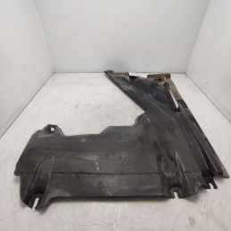 8W0825216 vassoio plastica sottoscocca Audi A4 B9 Avant S-line  2.0 110 KW 2016 post DX