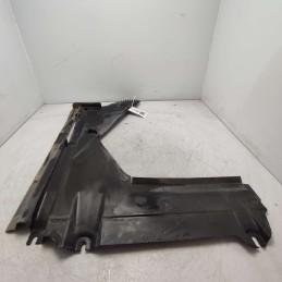 8W0825215 vassoio plastica sottoscocca Audi A4 B9 Avant S-line  2.0 110 KW 2016 post SX