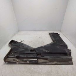 8W0825215 vassoio plastica sottoscocca Audi A4 B9 Avant S-line  2.0 110 KW 2016 post SX
