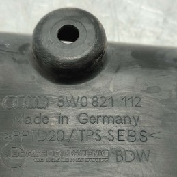 8W0821112 sigillo in plastica parafango anteriore destro Audi A4 B9 Avant S-line  2.0 110 KW 2016 DEU