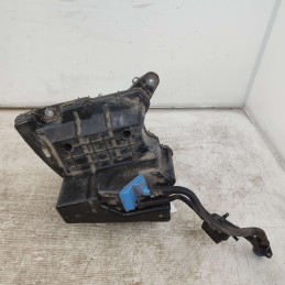 8W0131878BH serbatoio ADBlue Audi A4 B9 Avant S-line  2.0 110 KW 2016 DEU