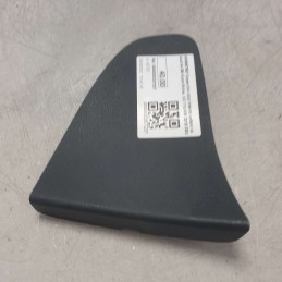 8W9867657 Coperchio stop interno cofano sx  Audi A4 B9 Avant S-line  2.0 110 KW 2016 DEU