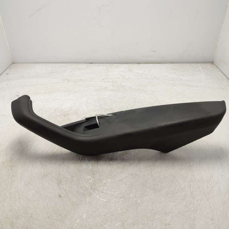 8W0867374 bracciolo poggiagomito portiera Audi A4 B9 Avant S-line 2.0 110 KW 2016 DEU post DX