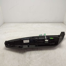 8W0867174 bracciolo poggiagomito portiera Audi A4 B9 Avant S-line  2.0 110 KW 2016 DEU ant DX