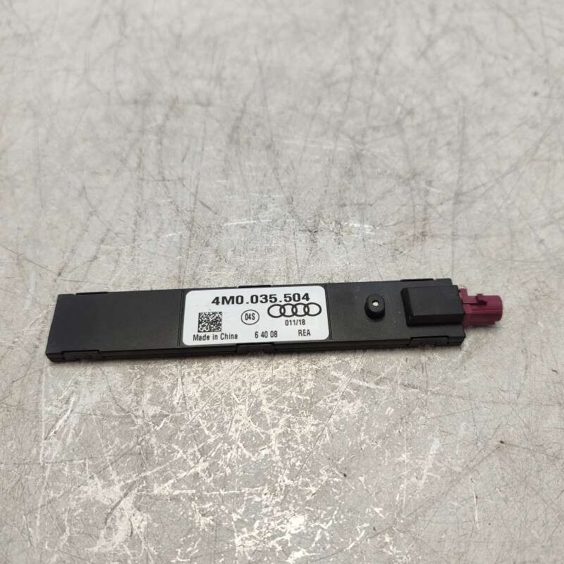 4M0035504 Antenna centralina amplificatore Audi A4 B9 Avant S-line 2.0 110 KW 2016 DEU