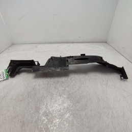 8W0821170 Copertura parafango sx Audi A4 B9 Avant S-line  2.0 110 KW 2016 DEU