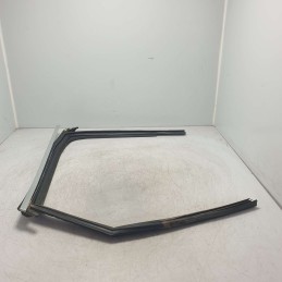 8W9839432 guarnizione con cromatura portiera Audi A4 B9 Avant S-line  2.0 110 KW 2016 DEU post DX