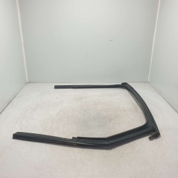 8W9839432 guarnizione con cromatura portiera Audi A4 B9 Avant S-line  2.0 110 KW 2016 DEU post DX