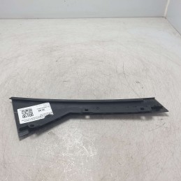 8W9839903A modanatura finitura esterna portiera Audi A4 B9 Avant S-line  2.0 110 KW 2016 DEU post SX