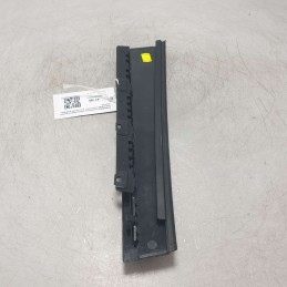 8W0839902 modanatura finitura esterna portiera Audi A4 B9 Avant S-line  2.0 110 KW 2016 DEU post DX