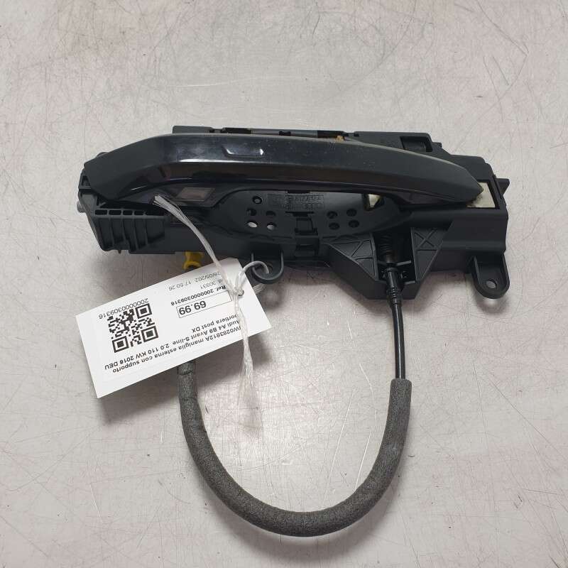 8W0283812A maniglia esterna con supporto Audi A4 B9 Avant S-line 2.0 110 KW 2016 DEU portiera post DX