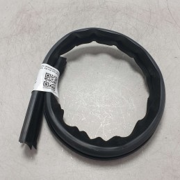 8W0837480 guarnizione raschiavetro interna Audi A4 B9 Avant S-line  2.0 110 KW 2016 DEU portiera ant DX