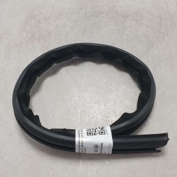 8W0837480 guarnizione raschiavetro interna Audi A4 B9 Avant S-line  2.0 110 KW 2016 DEU portiera ant DX
