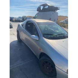 Per ricambi Opel Tigra 1.4 benz 66kw 90cv cod mot X14XE 2000