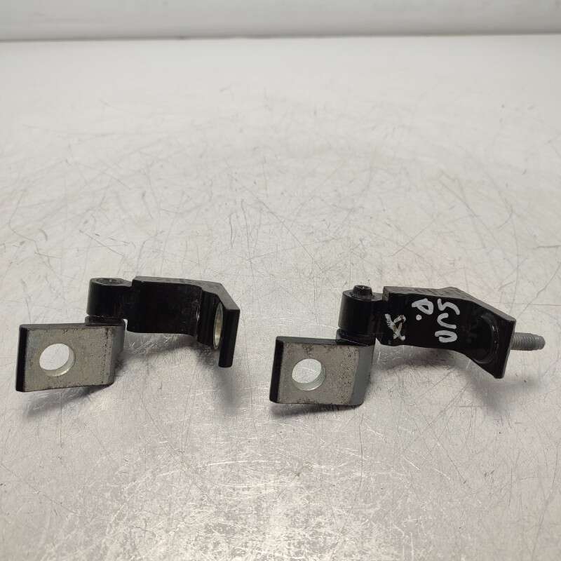 8W0833403A Cerniere supporti portiera post sx Audi A4 B9 Avant S-line 2.0 110 KW 2016 DEU