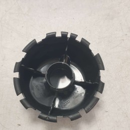4M0412375A tappo copri bullone ammortizzatore Audi A4 B9 Avant S-line 2.0 110 KW 2016 anteriore