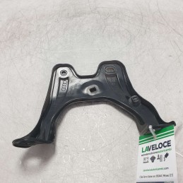 8W0121232L staffa supporto sostegno vaso espansione Audi A4 B9 Avant S-line  2.0 110 KW 2016 DEU