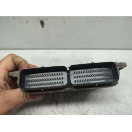 8200326395  CENTRALINA MOTORE RENAULT CLIO MK2 1.2 16V 2004 SIEMENS S110140201 