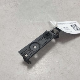  8W9807889B Supporto paraurti post sx Audi A4 B9 Avant S-line  2.0 110 KW 2016 DEU