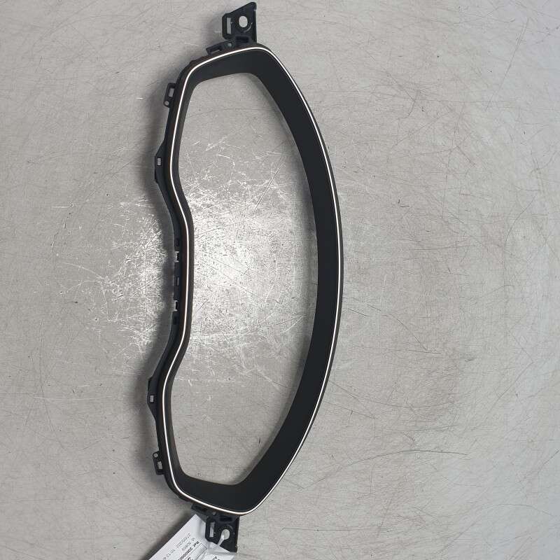 8W0857115 cornice cover quadro strumenti Audi A4 B9 Avant S-line 2.0 110 KW 2016 DEU