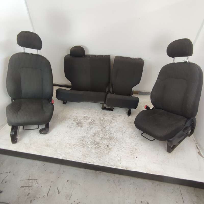 Sedili tappezzeria selleria completa Jeep Cherokee KJ 4X4 2004