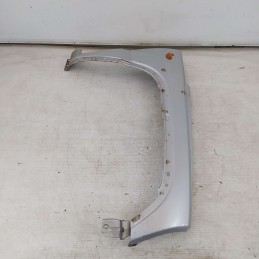100D00571 fianchetto parafango Jeep Cherokee KJ 2.8CRD 26C 4X4 2004 anteriore destro grigio con piccoli graffi
