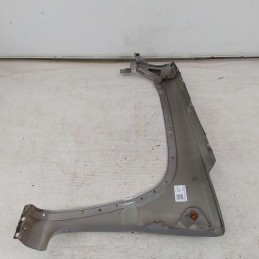 100D00571 fianchetto parafango Jeep Cherokee KJ 2.8CRD 26C 4X4 2004 anteriore destro grigio con piccoli graffi