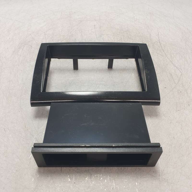 10.548 mascherina cornice autoradio portaoggetti Fiat Bravo 2° serie 198 2007-10 Iso nero
