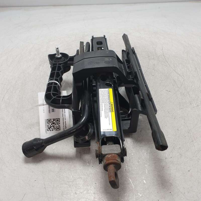52110391AB supporto con cric martinetto sollevatore e attrezzi Jeep Cherokee KJ 2.8CRD 26C 4X4 2004