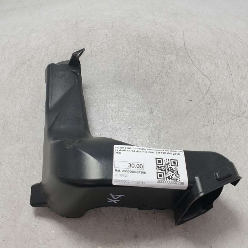 8W1819152 Condotto ventilazione int abitacolo dx Audi A4 B9 Avant S-line 2.0 110 KW 2016 DEU