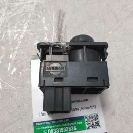 Interruttore pulsante regolazione specchietti ant Nissan X-Trail 4x4 2003
