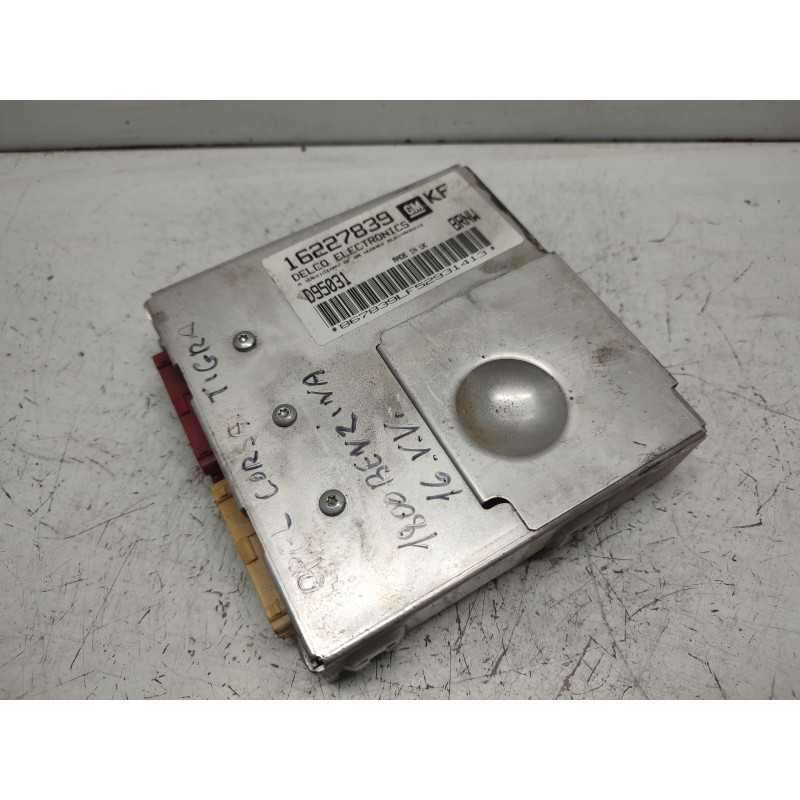 16227839 CENTRALINA MOTORE OPEL CORSA TIGRA 1.8 BENZINA 16V DELCO BRNW D95031