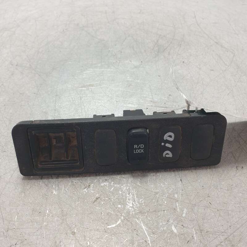 Interruttore pulsante trazione Mitsubishi Pajero DID V60 V70 4X4 1999-06