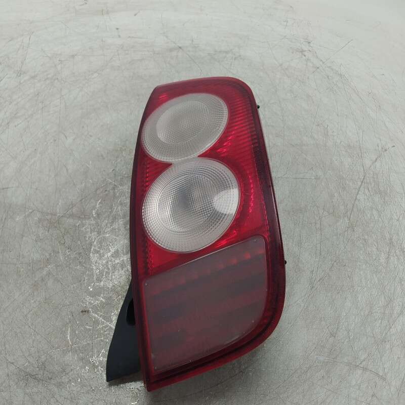 26555AX710 Faro fanale gruppo ottico stop Nissan Micra K12 2002-10 posteriore destro DX