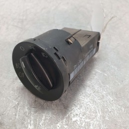 6Q0941531C Interruttore pulsante fari VW Polo 9N 1.2BENZ AZQ 2002