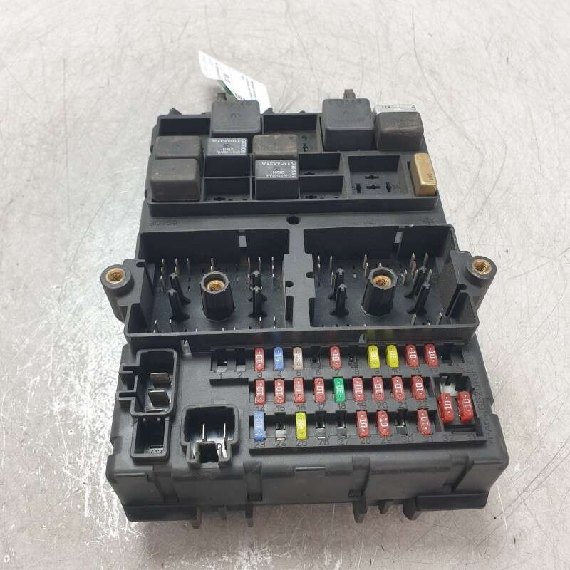 P56050231 Scatola portafusibili fusibiliera body computer Jeep Grand Cherokee wj 2.7crd 4x4 2004