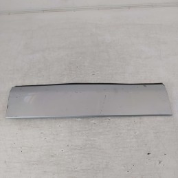 77680-65J01 rivestimento modanatura finitura esterna portiera Suzuki Grand Vitara 1.9 TD 4X4 2008 ant SX grigio con graffi 
