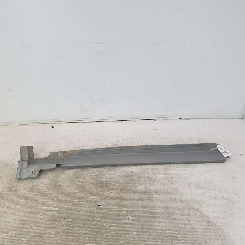 MN117297 modanatura sottoporta finitura esterna Mitsubishi Pajero V60 4X4 1999-06 lato sinistro SX