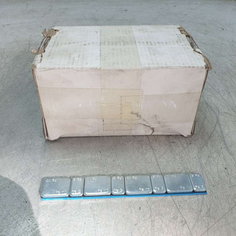 083014424 contrappesi pesi adesivi equilibratura ruota cerchi 13 pezzi strisce 60g 4x10g-4x5g Wurth