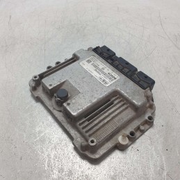 4M51-12A650-YE CENTRALINA MOTORE FORD FOCUS MK3 1.6 DIESEL BOSCH 0281011701 7AME USATA