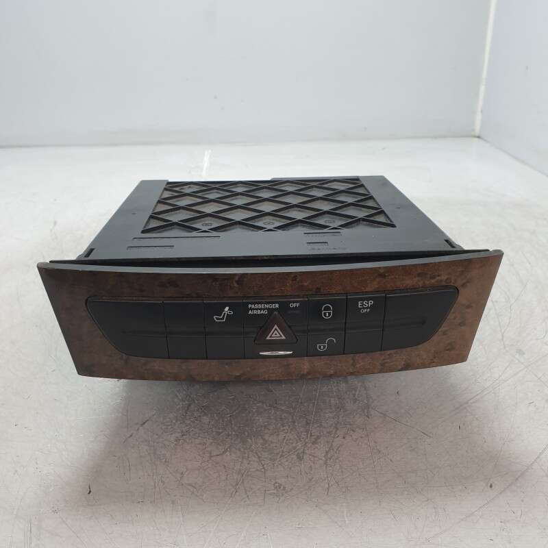 A2116800552 radio stereo CD comandi pulsanti 4 frecce Mercedes E W211 2.7D 647961 2003