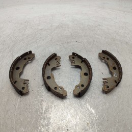 GANASCE FRENO POSTERIORI X4 RENAULT R4 R5 R6 BENDIX CITROEN AX LN VISA C15 PEUGEOT 104 TALBOT SIMCA SAMBA EBK7003