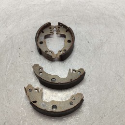 GANASCE FRENO POSTERIORI X4 RENAULT R4 R5 R6 BENDIX CITROEN AX LN VISA C15 PEUGEOT 104 TALBOT SIMCA SAMBA EBK7003