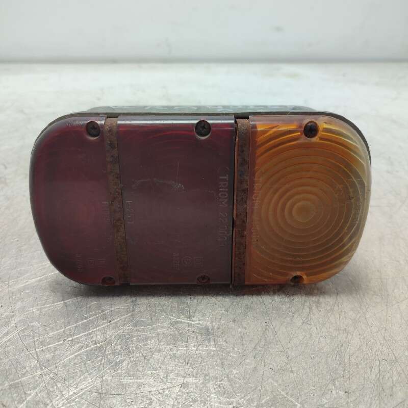 220009 Triom faro fanale gruppo ottico stop OM 682N2 690N1 690 T2 posteriore destro DX autocarro