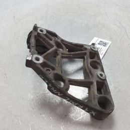 Supporto alternatore Nissan X-Trail T30 4X4 2.2 2002