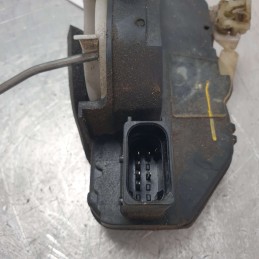 Serratura chiusura elettrica portiera Opel Astra J 1.4 B 16V 74 KW A14XER 2011 anteriore destra DX 6pin