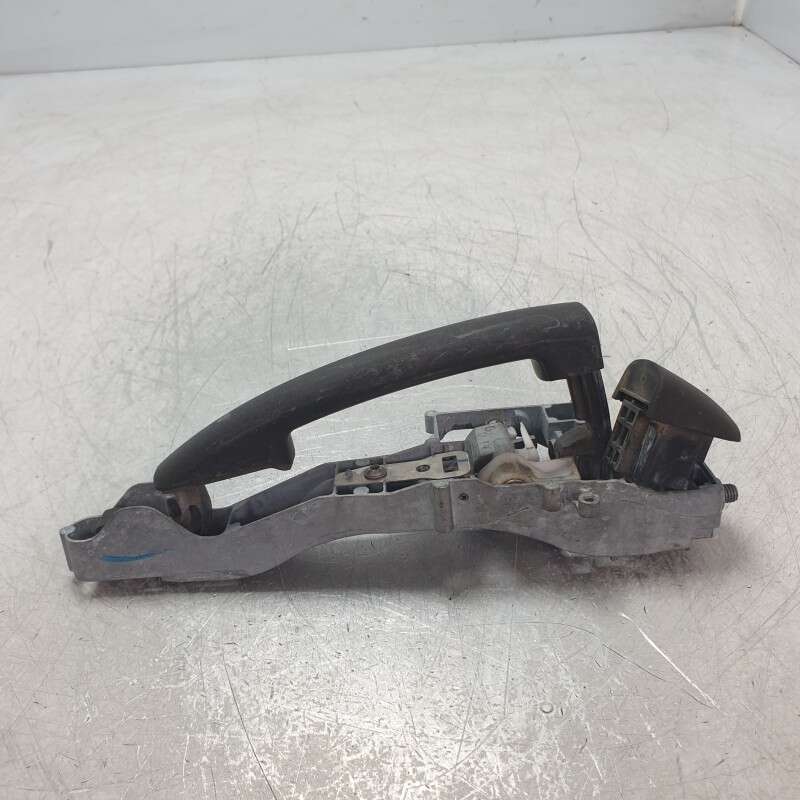 96816438 Maniglia esterna portiera ant dx Peugeot 208 1.4d 50kw 8H01 2014
