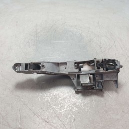 96816438 Maniglia esterna portiera ant dx Peugeot 208 1.4d 50kw 8H01 2014