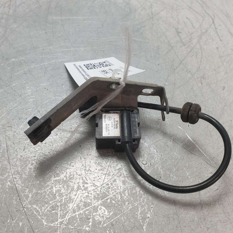 9570930014 sensore livello sospensioni Infiniti FX30D 3.0 V9X 2011 automatico anteriore